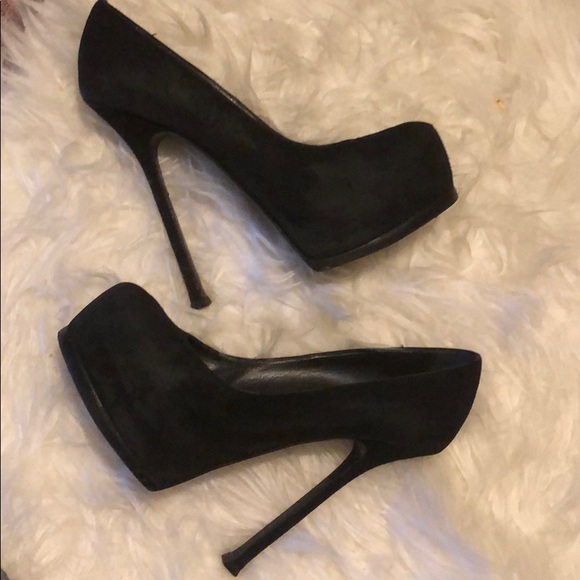Yves Saint Laurent Shoes - YSL Caviar pumps. Great condition